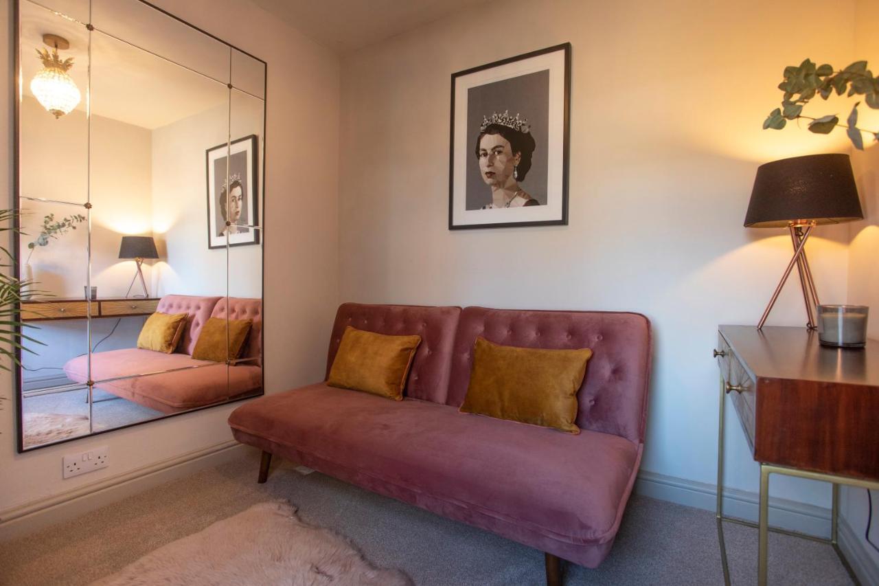 Stunning Warwick Victorian Townhouse - Beautifully Renovated, Free Parking - 5 Min Walk To Warwick Castle & Historic Town Centre - Perfect Uk Break And Base For Exploring Cotswolds Βίλα Εξωτερικό φωτογραφία